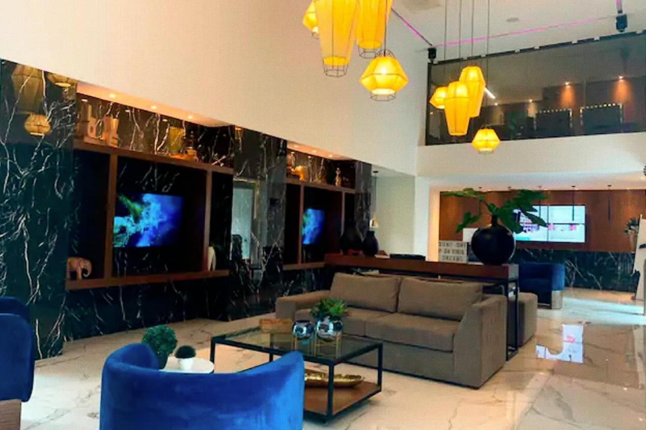 Campus Merida Aparthotel Exterior photo